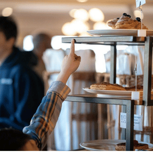 Bakery-Child-pointing
